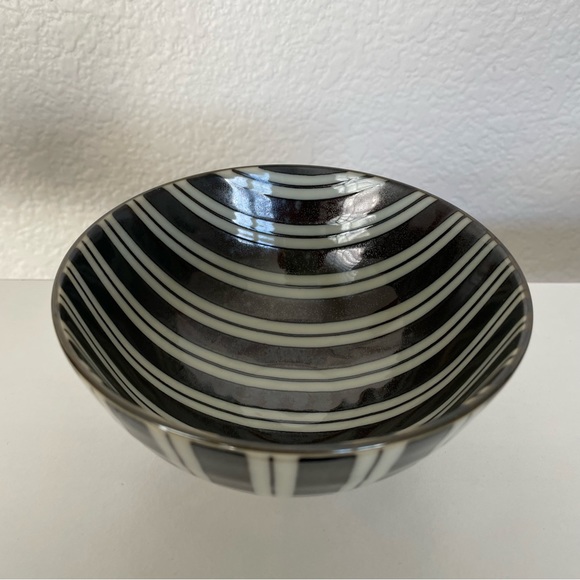 Miya Japanese Glazed Ceramic Bowl Set - Picture 5 of 6